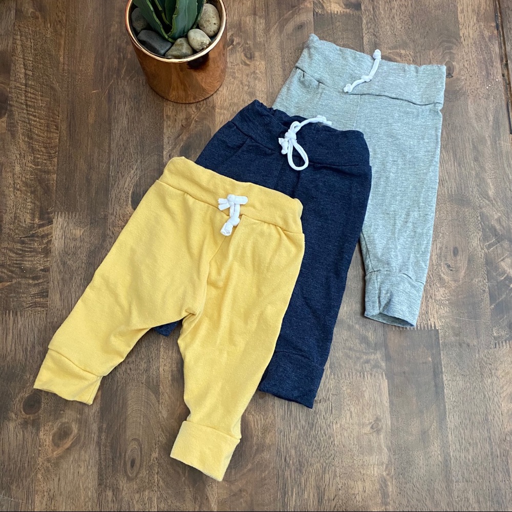 SET OF 3 - ORGANIC BABY HARLEM PANTS size: 0-3mo